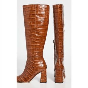 Sam Edelman Clarem boots in a snakeskin embossed leather print. Size 6.5